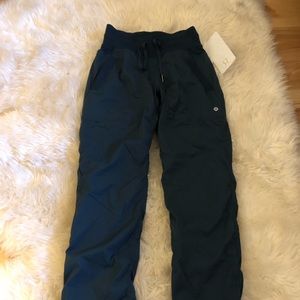 Lululemon Studio Pants Lined III, size 2